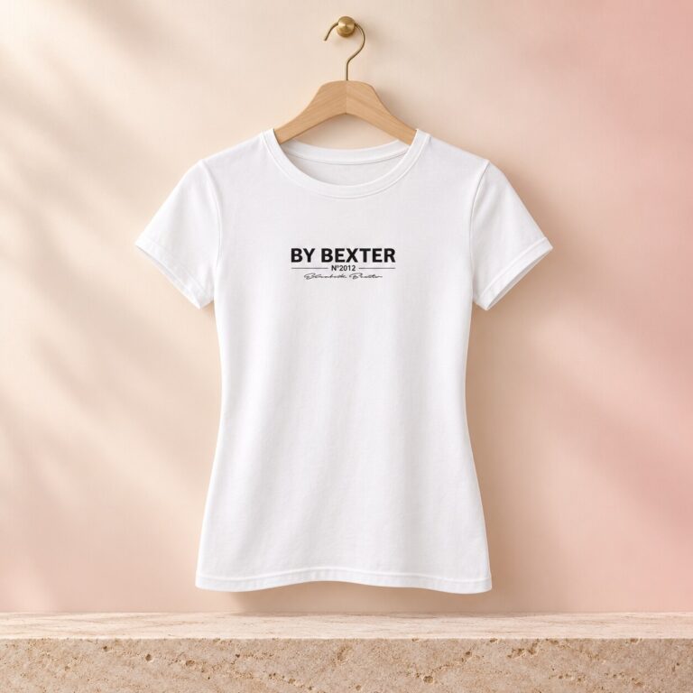 Vit By Bexter T-shirt i premium produktmiljö