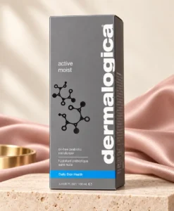 Dermalogica Active Moist 100 ml i exklusiv beige och puderrosa miljö