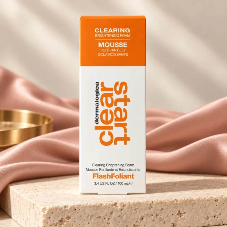 Dermalogica Clear Start FlashFoliant 100 ml i exklusiv beige och puderrosa miljö