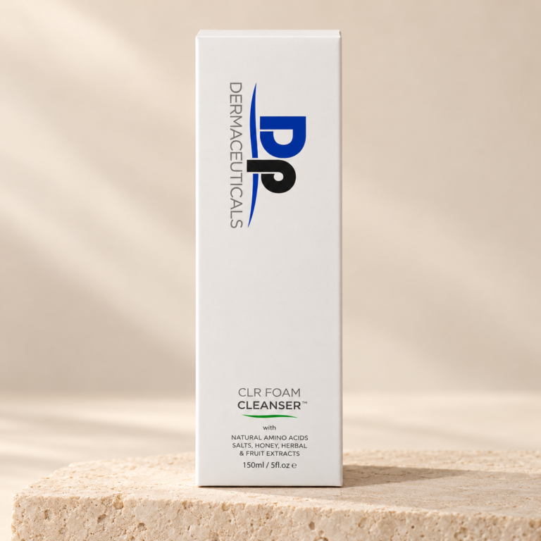 Dp Dermaceuticals CLR Foam Cleanser 150 ml i exklusiv produktbild