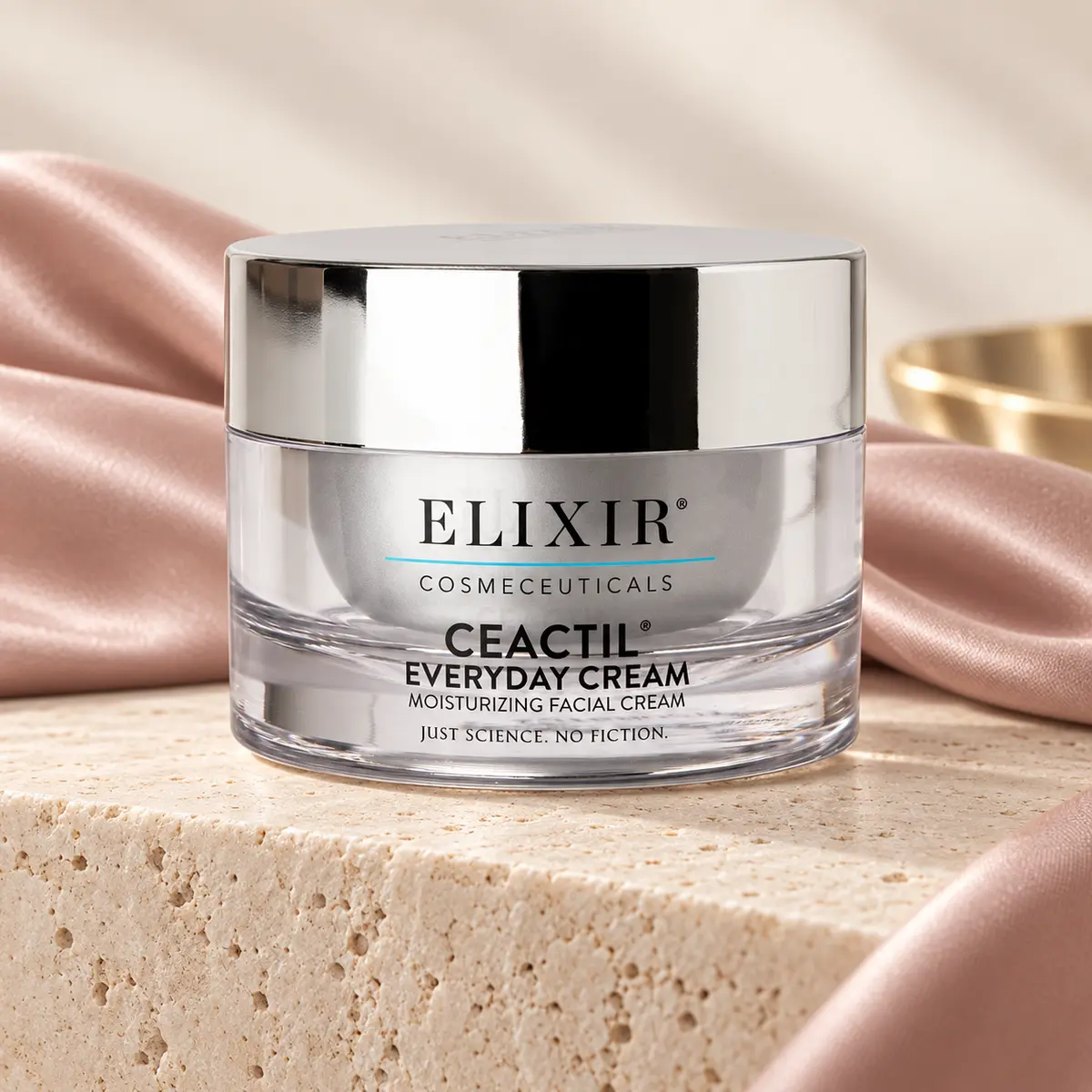 Elixir Cosmeceuticals Ceactil Everyday Cream 50 ml i exklusiv beige och puderrosa miljö